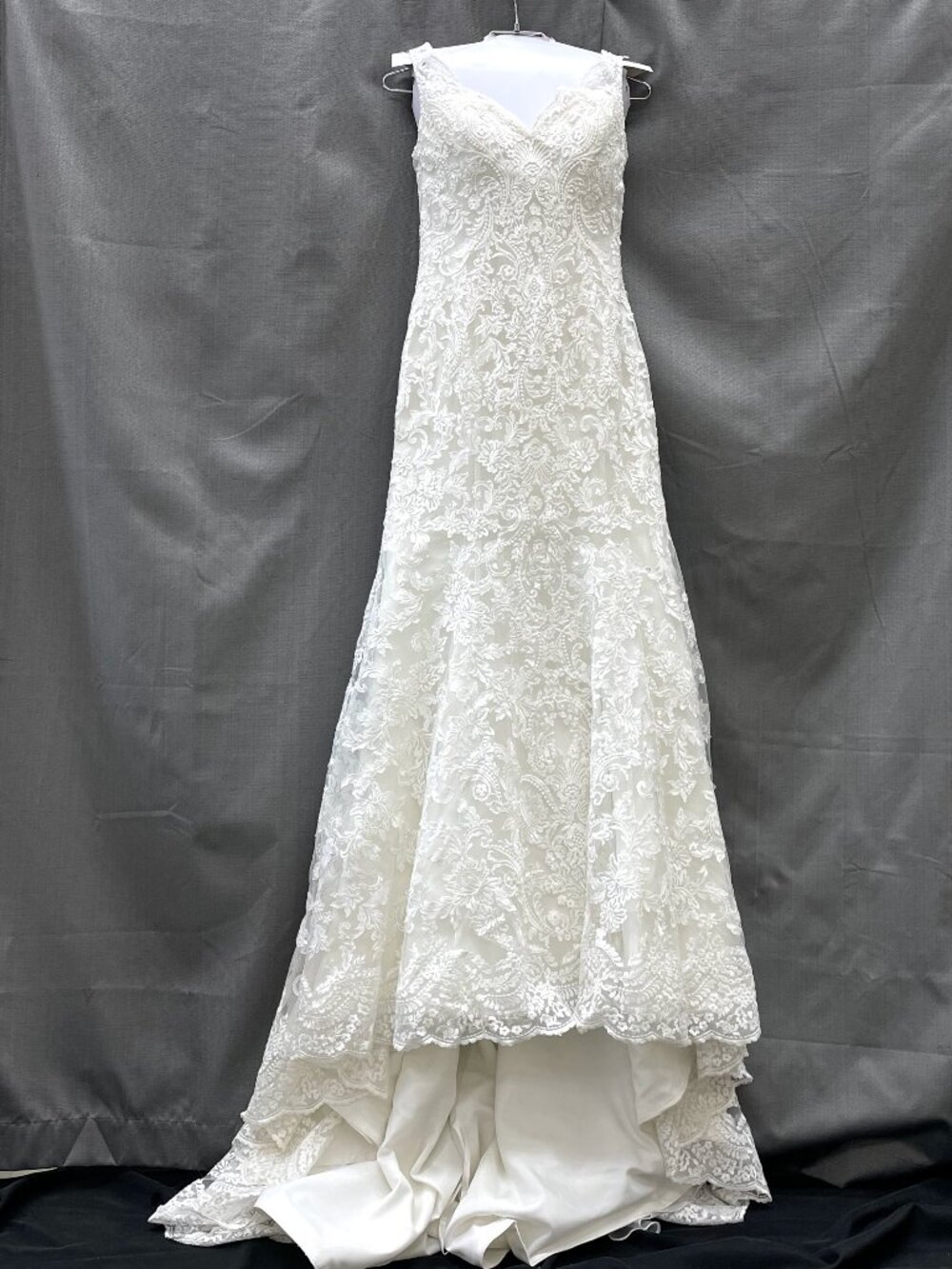 Allure Bridals Lace Mermaid Wedding Gown